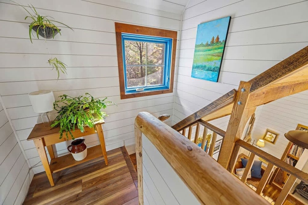 Blue Ridge Beech Cabin