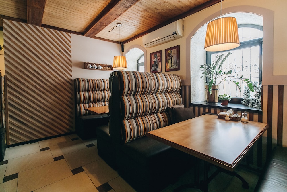 Menshikov Hotel