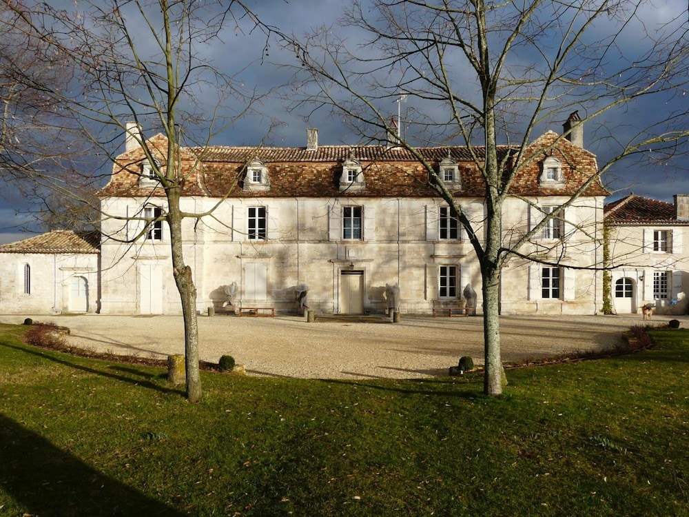 Photo 33