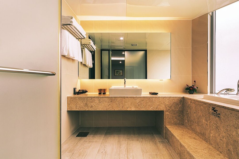Kwangsu Hotel Haeundae 85
