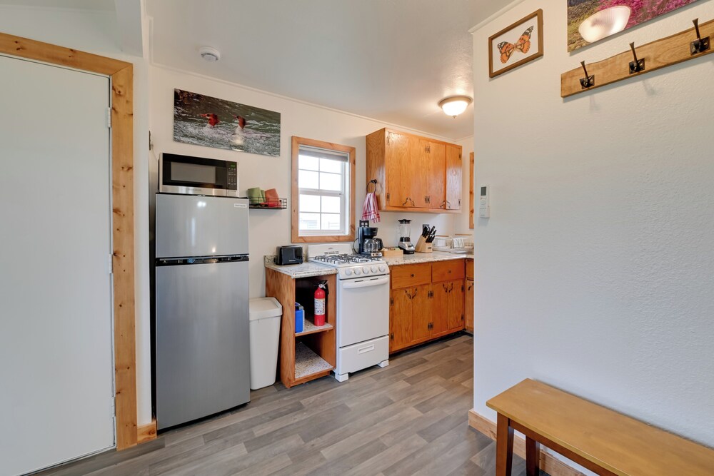 Nature Lovers Getaway in Rural Grants Pass