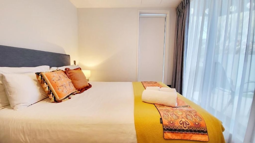 Sky Stars CBD Apartments
