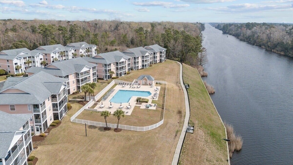 Waterway Village 17b 2 Bedroom Condo