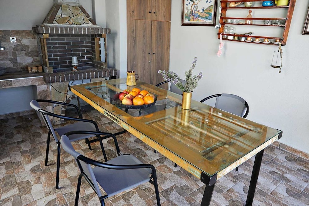 Romilia Guesthouse