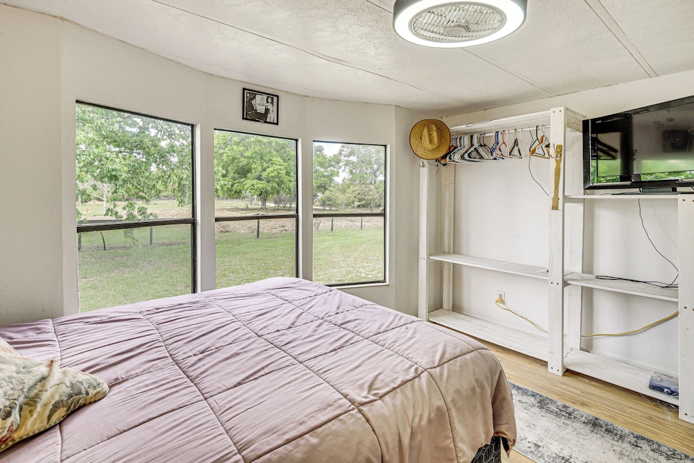2 Mi to World Equestrian Center: Gem w/ Large Yard