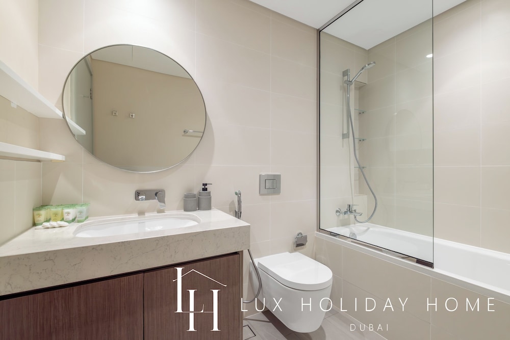 LUX The Atlantis View Luxury Beach Suite