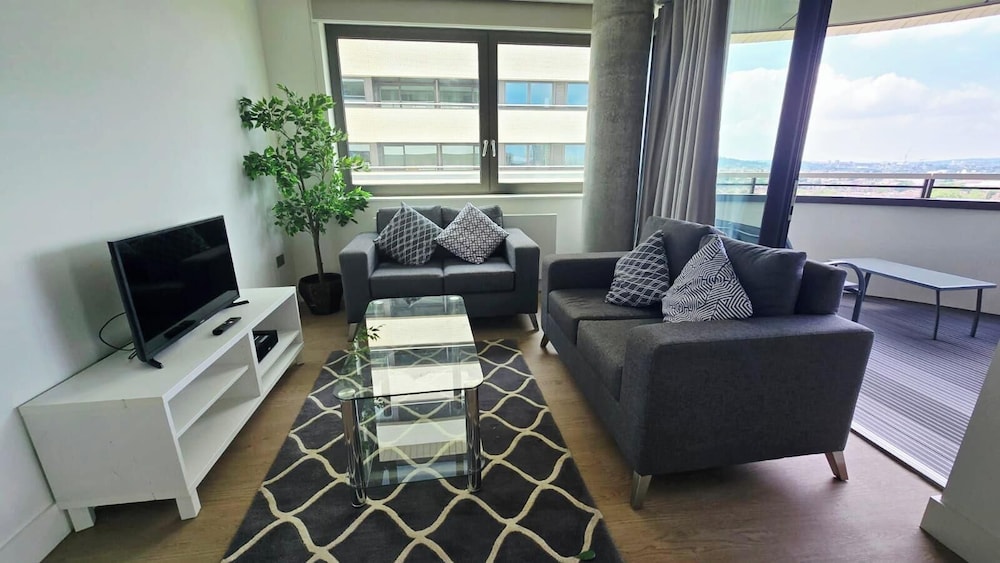 Roomspace Apartments - Oasis Way