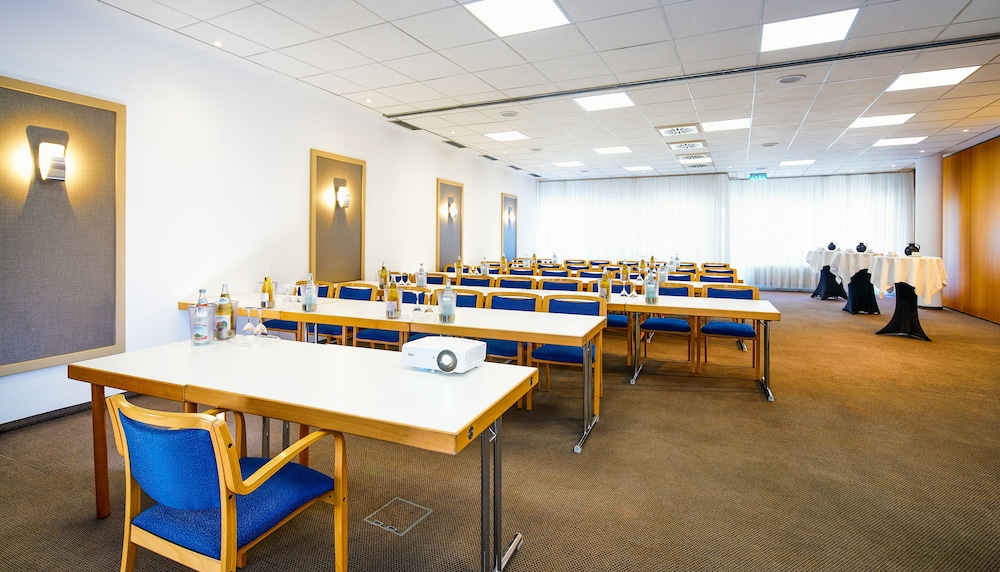 Stuttgart Vacations - Hotel Brita Stuttgart - Property Image 1