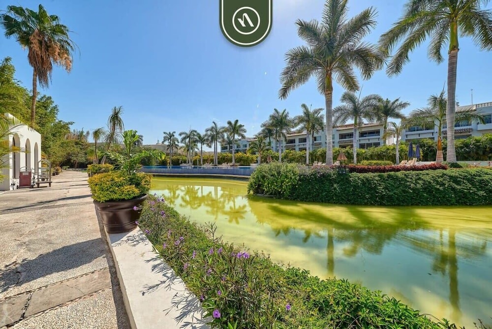 Amazing 2BR Condo in Nuevo Vallarta - Pool - King
