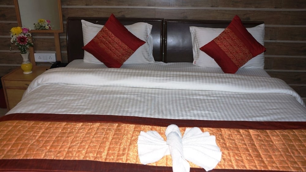 Maxfort Airport Hotel