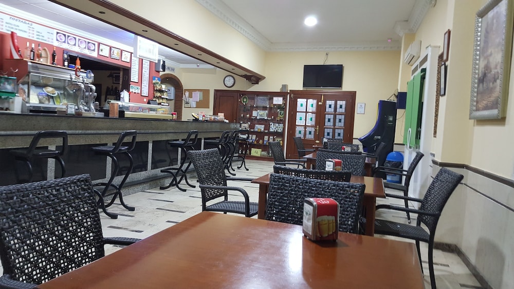 Hostal Restaurante el Lirio
