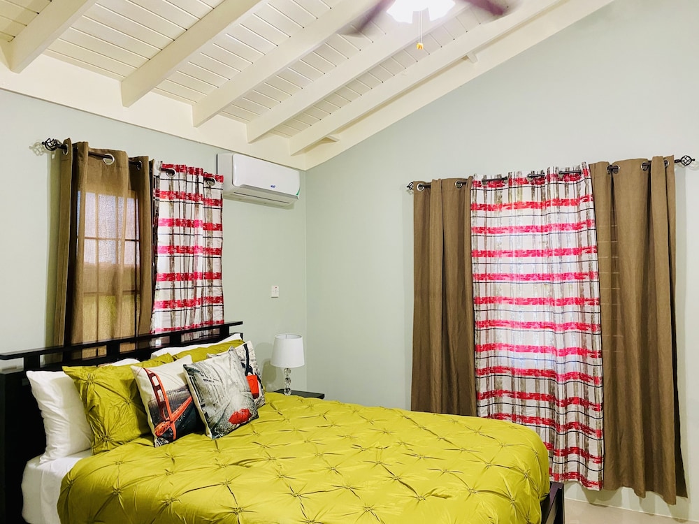 Jhadano Villa 3BR Pool Shuttle 3 Mins to Beach view 4