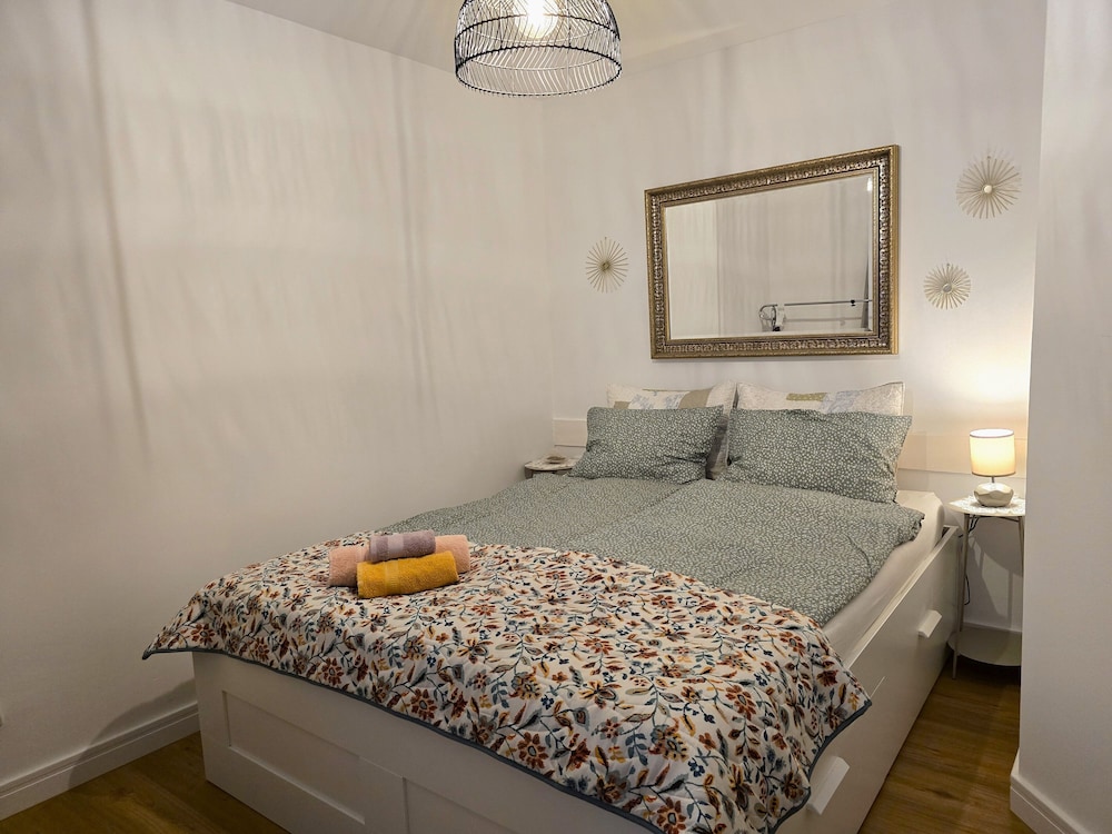 Two-Bedroom Apartment SEVEN