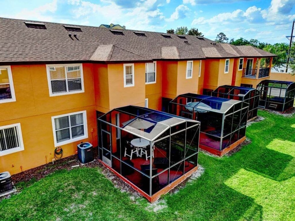 Relaxing Townhome In Regal Oaks Resort By Old Town 3 Bedroom Townhouse