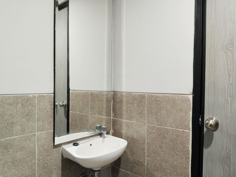 Amerta Room Apartment Riverdale