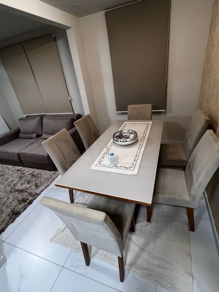 Apartamento Frente ao Shopping Itaguaçu