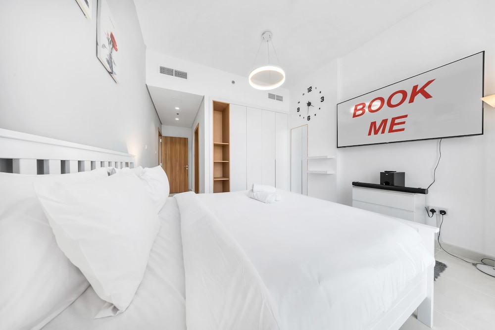 Wadi Al Safa Sleeps 3 Close to Worlds of Adventure