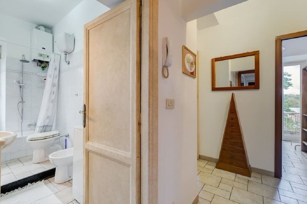 Spacious and Cozy, 6+3 Beds, Free Wifi, Near Eur