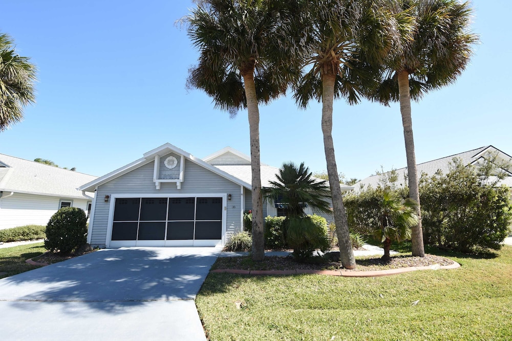 Sea Colony Cottage - Beachside Cottage in Beachfront Community w Pool