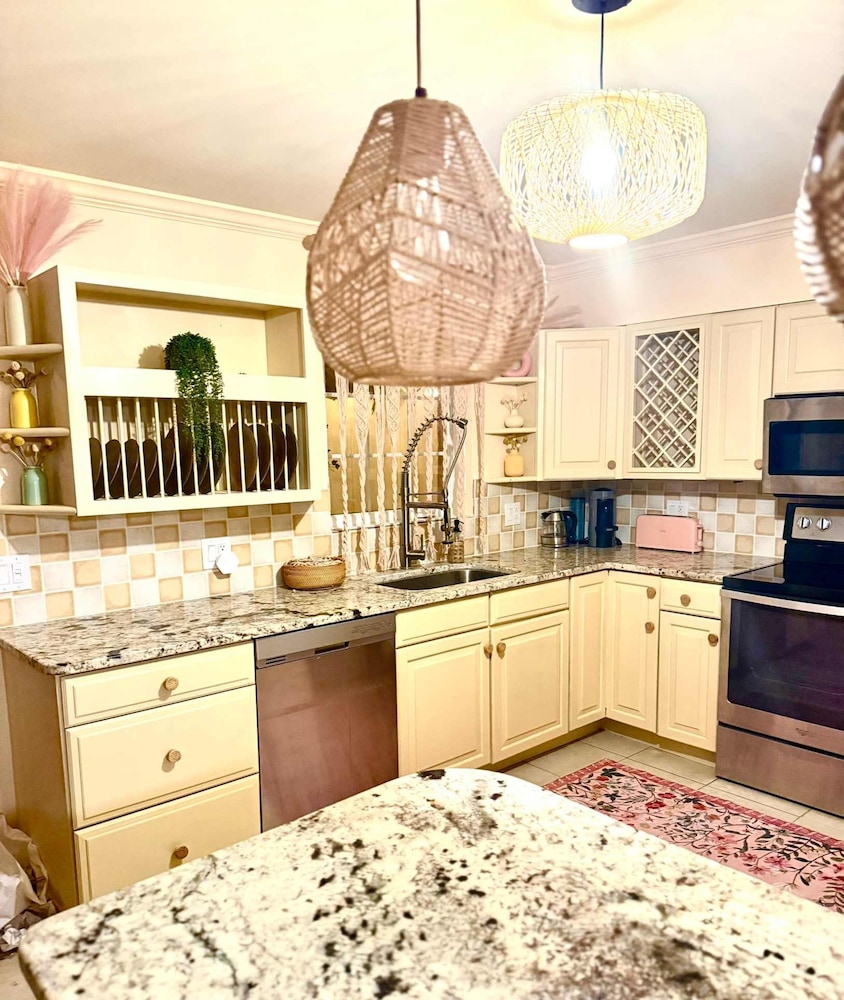 Brand New Coral Reef Suite Located in Paradise Island Estate