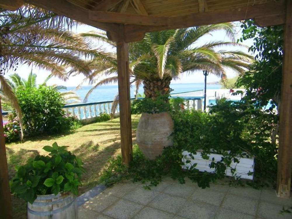 Cypriana Apartments