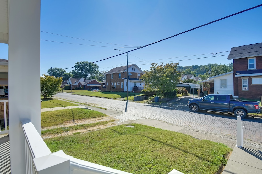 Walk to Ritter Park: Renovated Home Near Marshall!