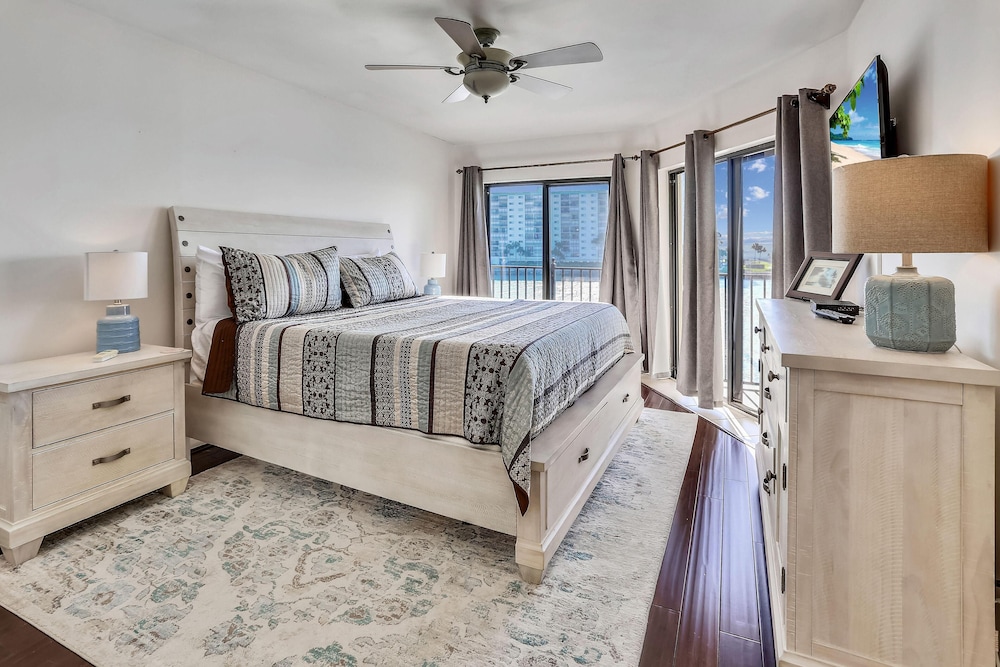 Land's End 5-302 Gulf-bay Front - Premier