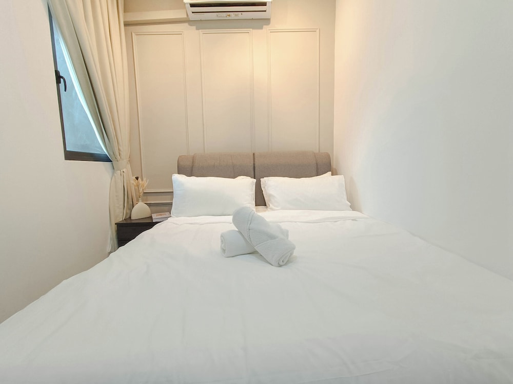 Neu Suites by Manhattan Group