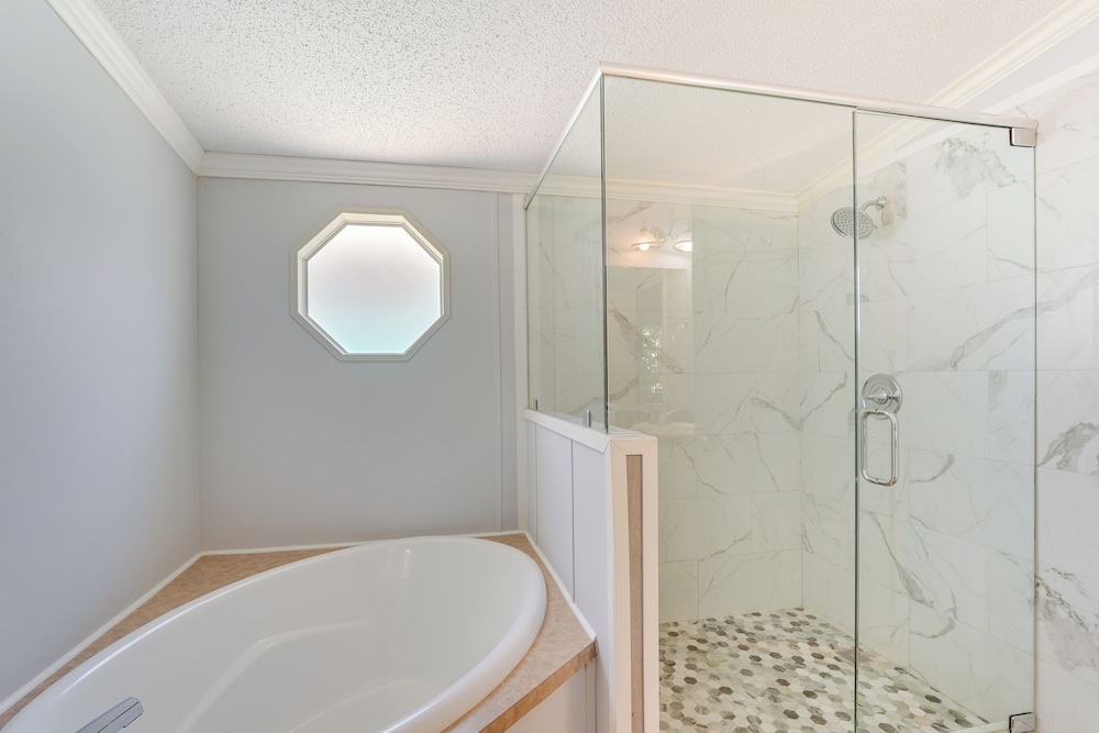 2 Blocks to Beach! Family-friendly Home in PCB