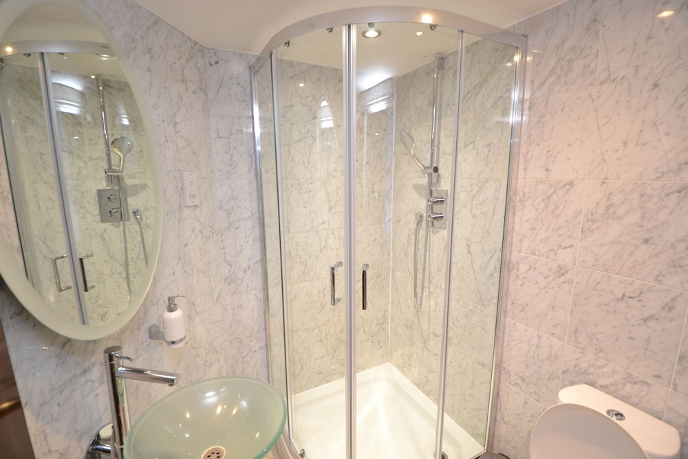 Luxury Hyde Park