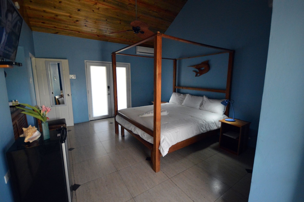 Luna Sea Inn
