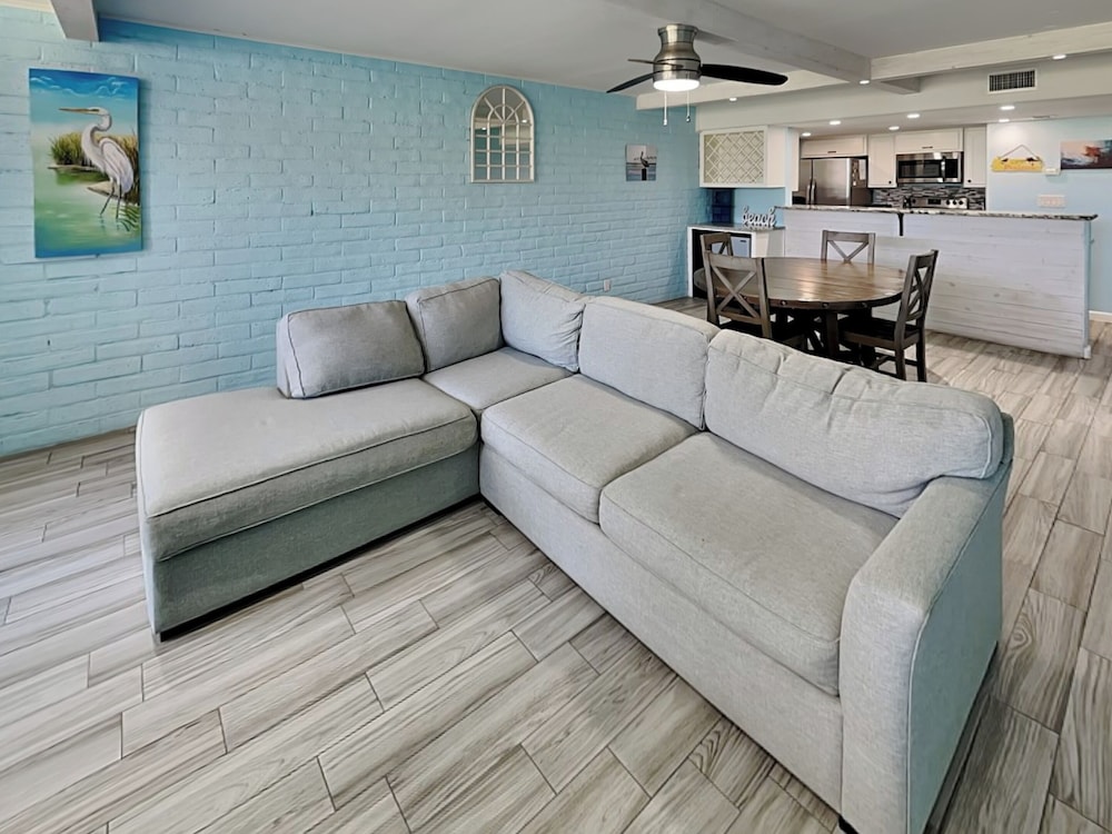Sandy Shores by Silver Sands Vacation Rentals