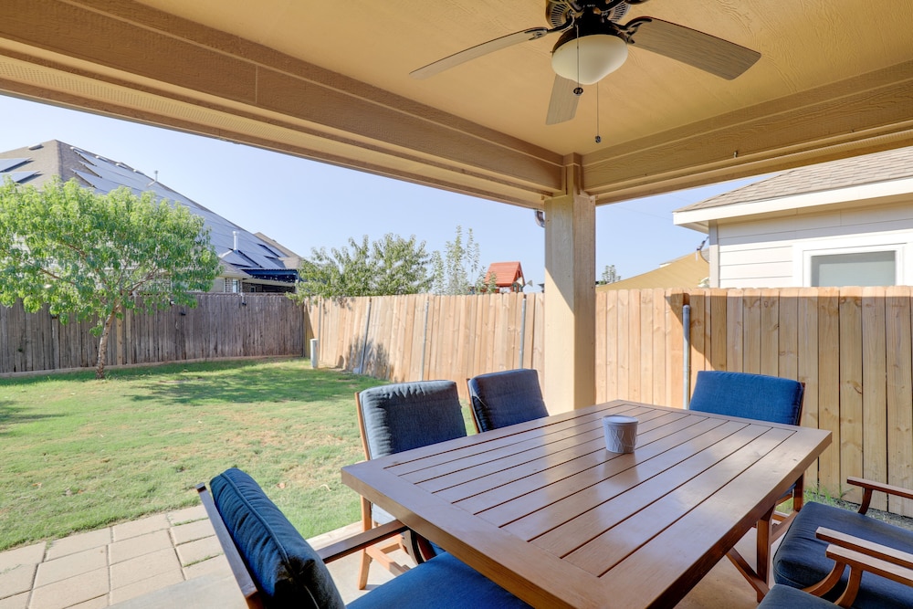 Mansfield Vacations - Mansfield Home w/ Private Yard  Covered Patio! - Property Image 8