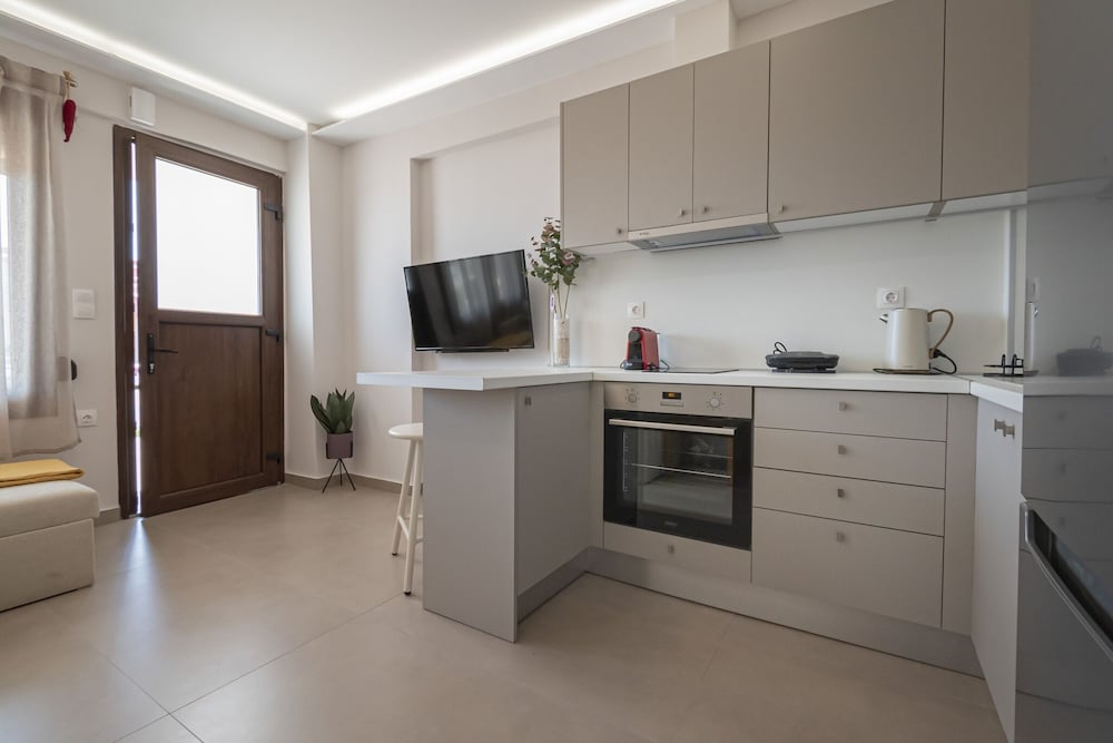 Amico Suites 2 by Rentals Pro - Nea Moudania