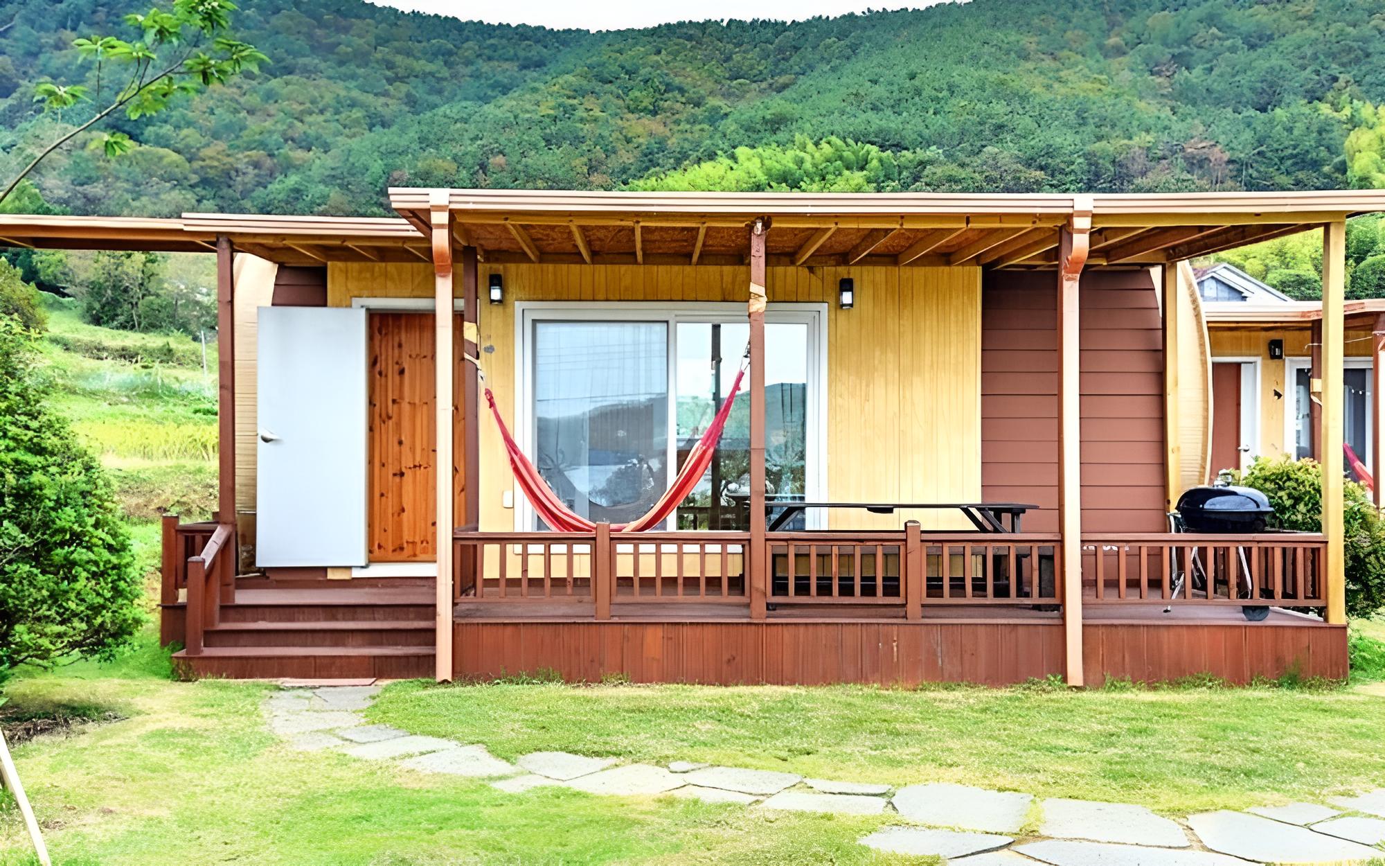 Geoje Jeongdeulgo Pension view 4