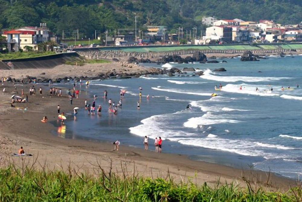 Loha Family Beachside Homestay