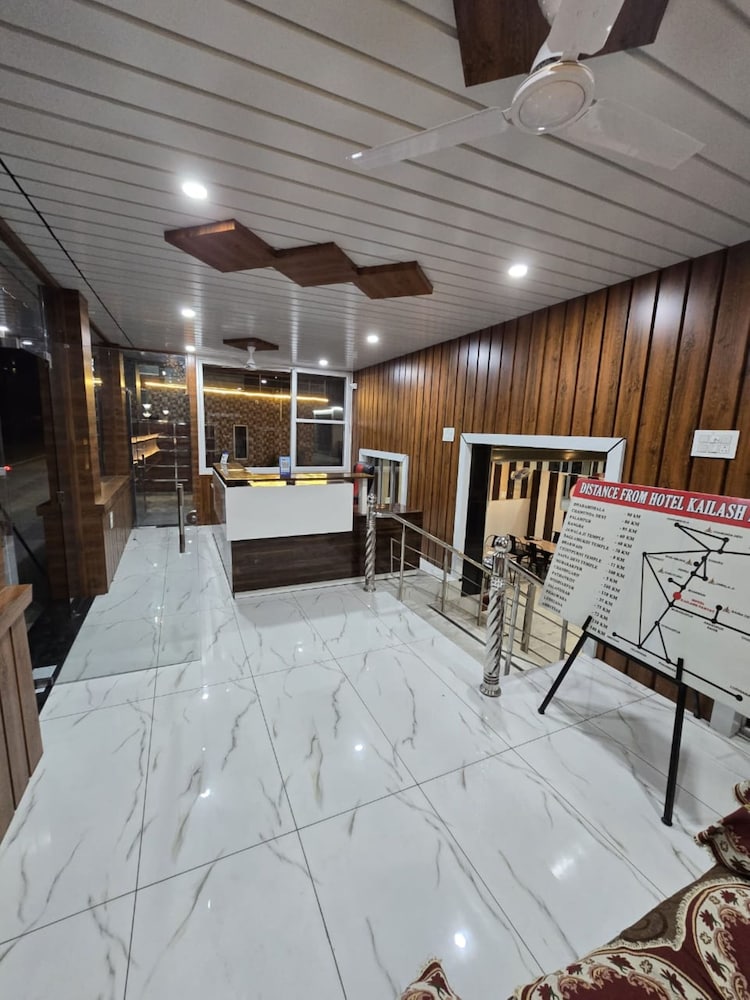 Hotel kailash parvat