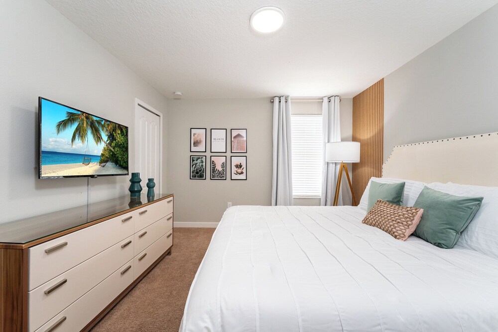 9BR Family Villa Pool Near Disney