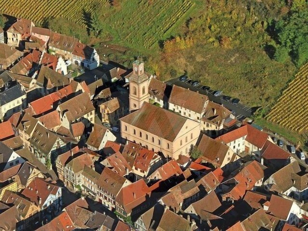 La Cour des Nobles