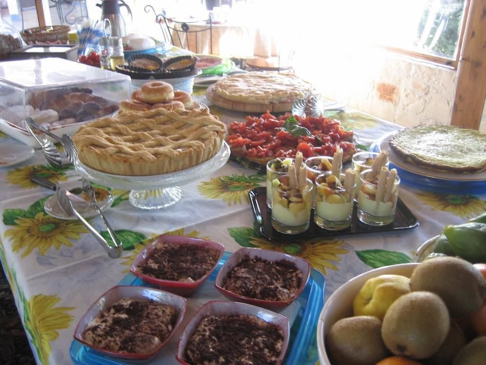 La Casetta Bed and Breakfast photo 4