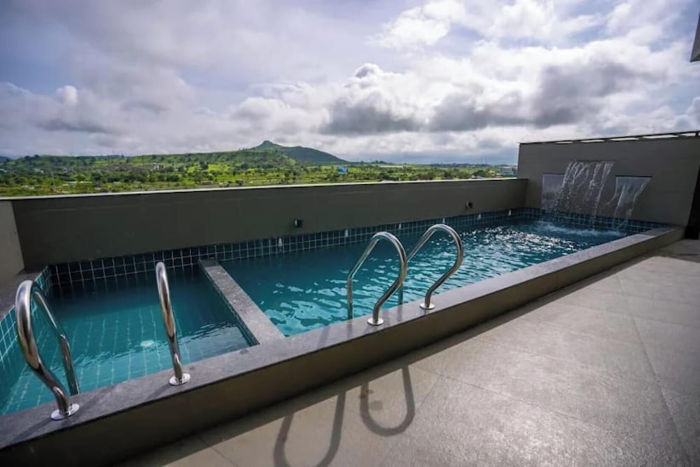 Amber Villa By Spandan Holiday Homes