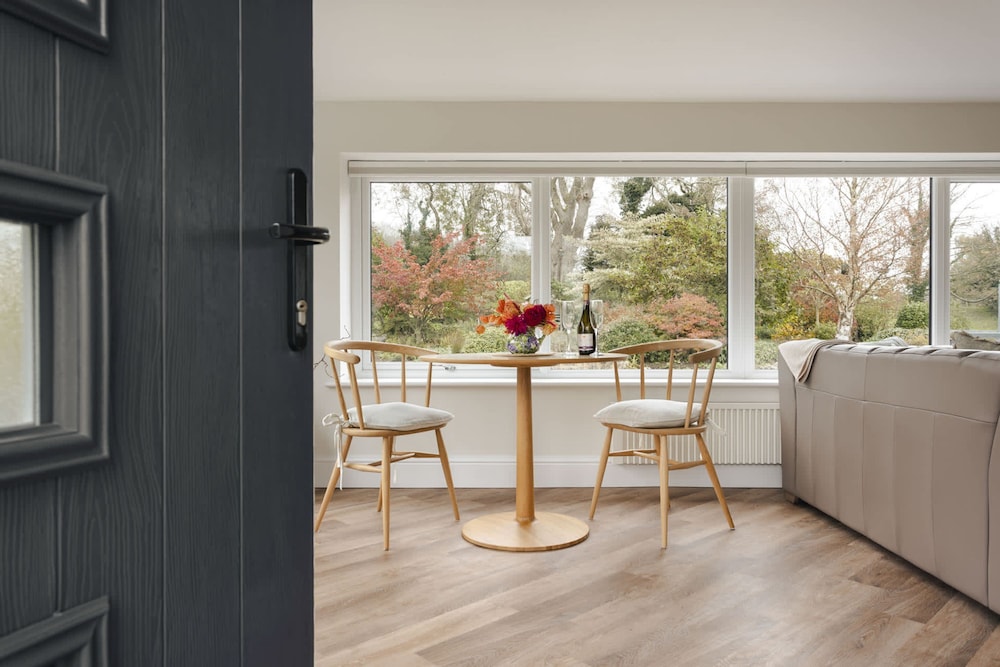 The Lookout With 1 Bedrooms and 1 Bathrooms