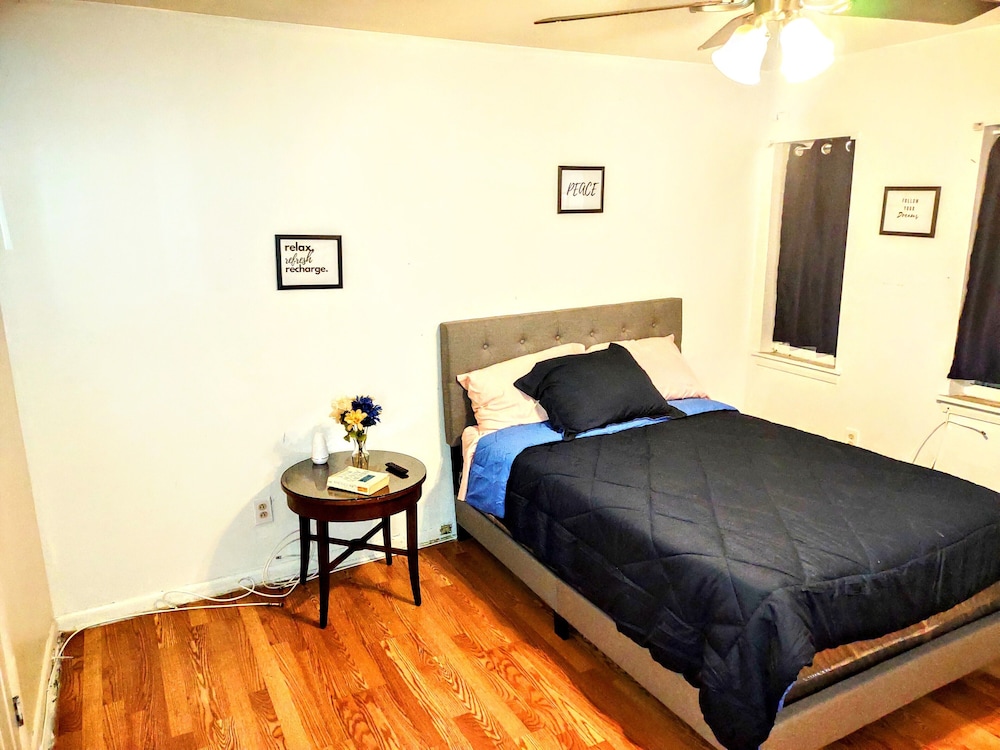 HarlemHouse - Property Image 5