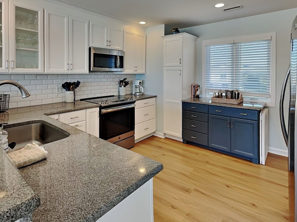 The Salty Spot by Topsail Realty