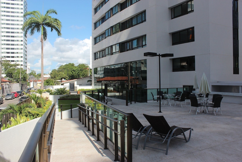 Excelente flat em Setúbal, Boa Viagem 1Q 3 pessoas. Conforto e ótima localização PM805