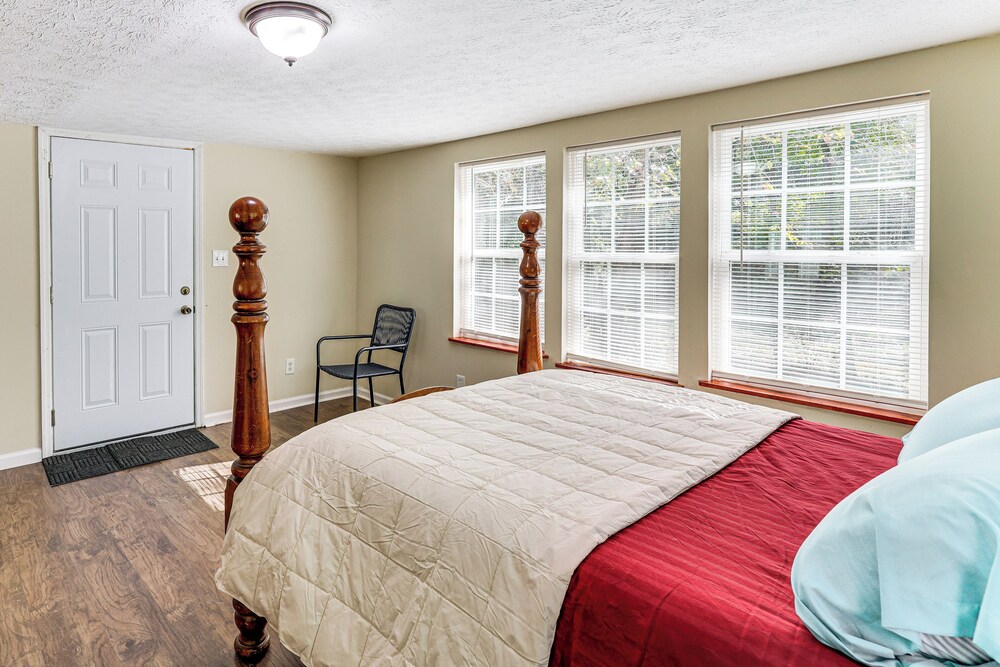 'doris & Susan's Place' - Historic Tuskegee Home