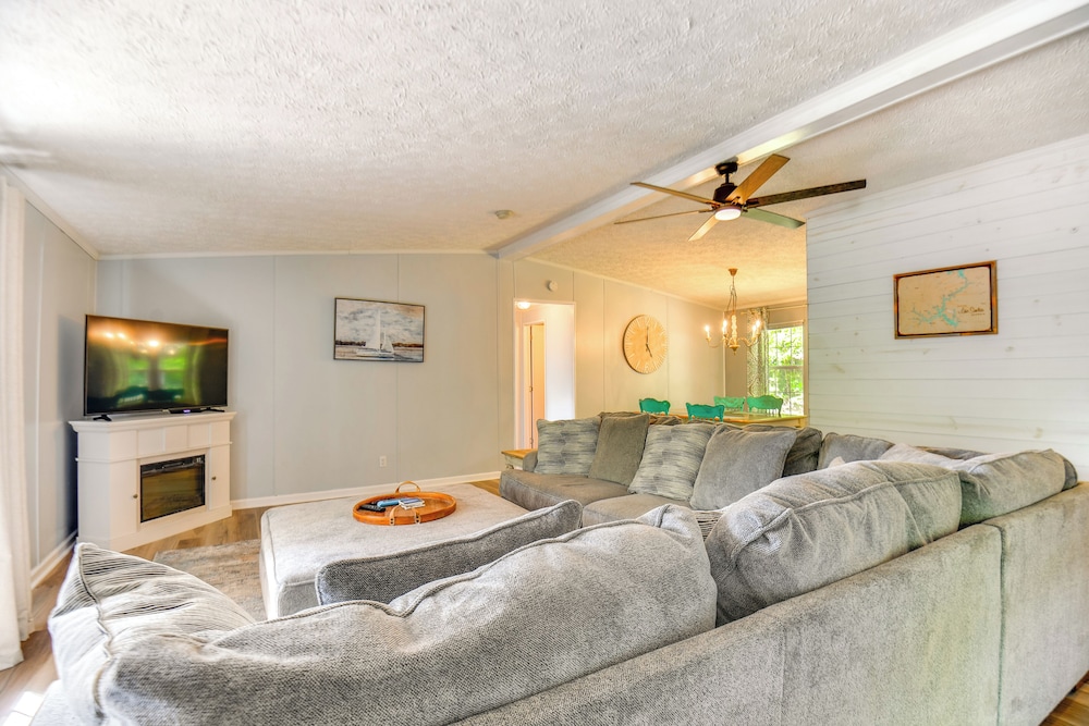 Private Dock: Pet-friendly Home on Lake Sinclair