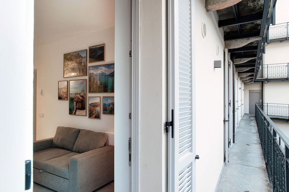 Marinetti Suite 9
