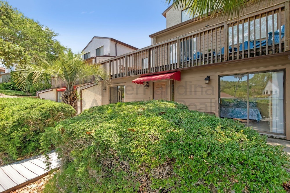 2622 Forest Ridge #c2 3 Bedroom Condo