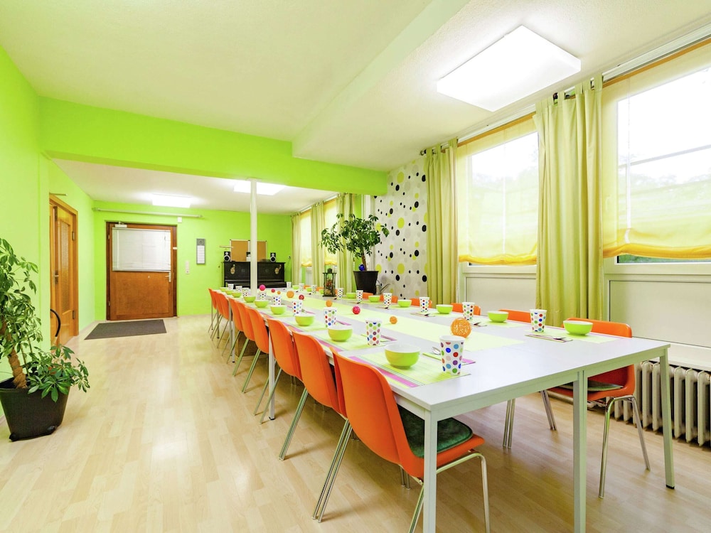 meeting & event spaces